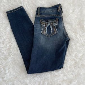 7 For All Mankind Jeans Woman’s Size 25 Embellished pockets Dark Wash Skinny ECU